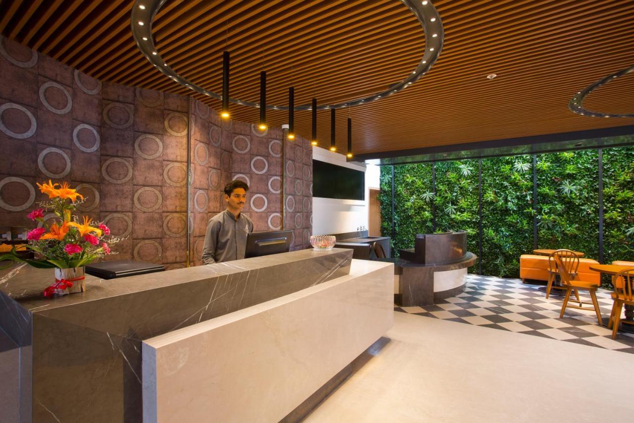 Fountain Tree By Tgi Bangalore Exterior foto